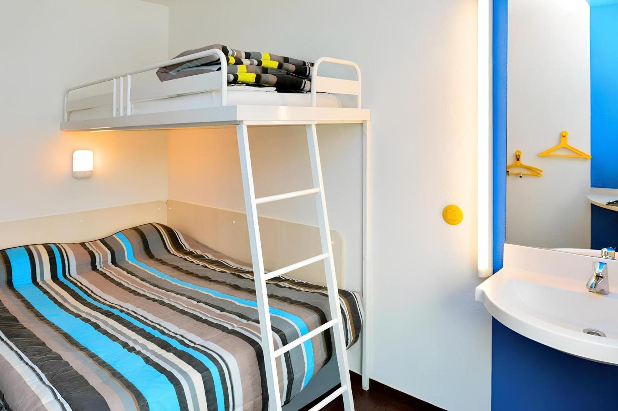 Krystal Hotel Saint-Quentin-Fallavier Eksteriør bilde
